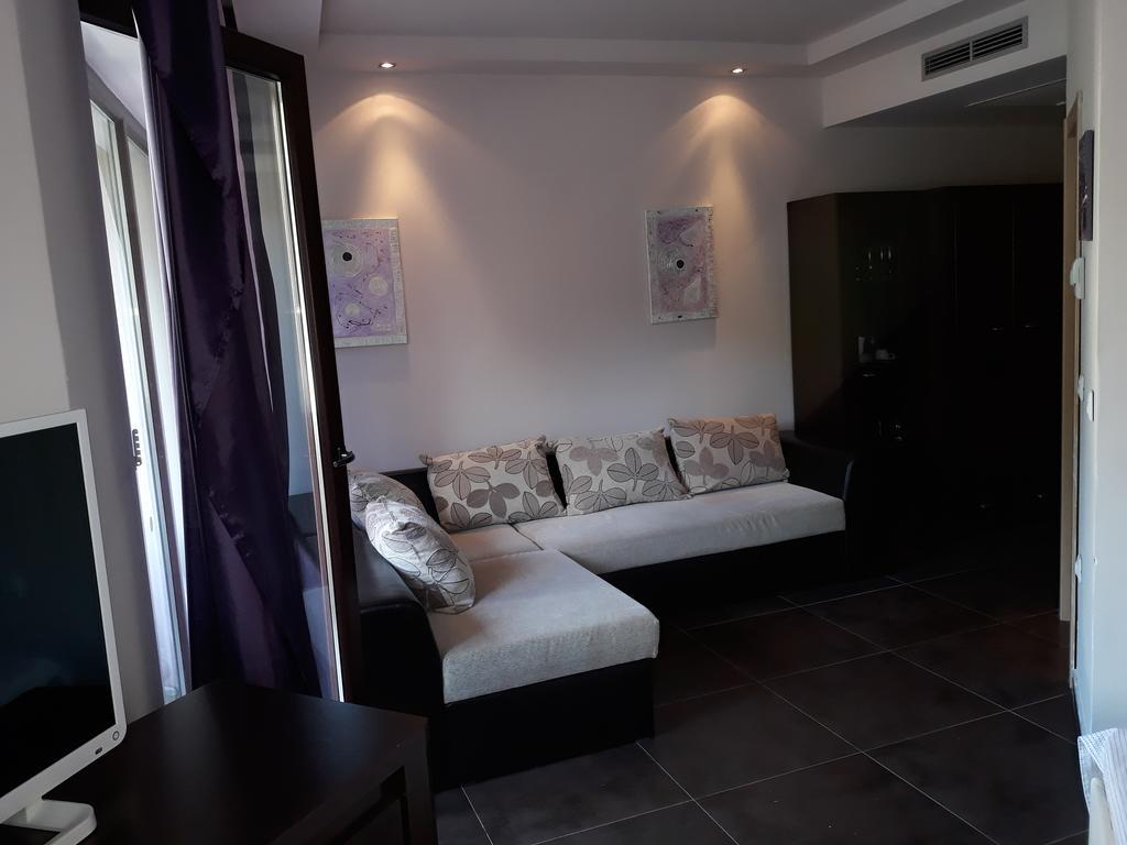 Private Apartments In Hotel Dolce Vita Zlate písky Exteriér fotografie
