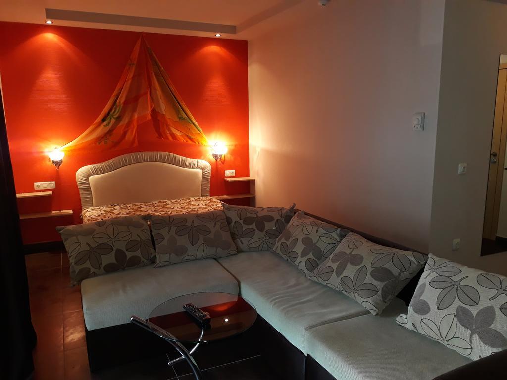 Private Apartments In Hotel Dolce Vita Zlate písky Exteriér fotografie